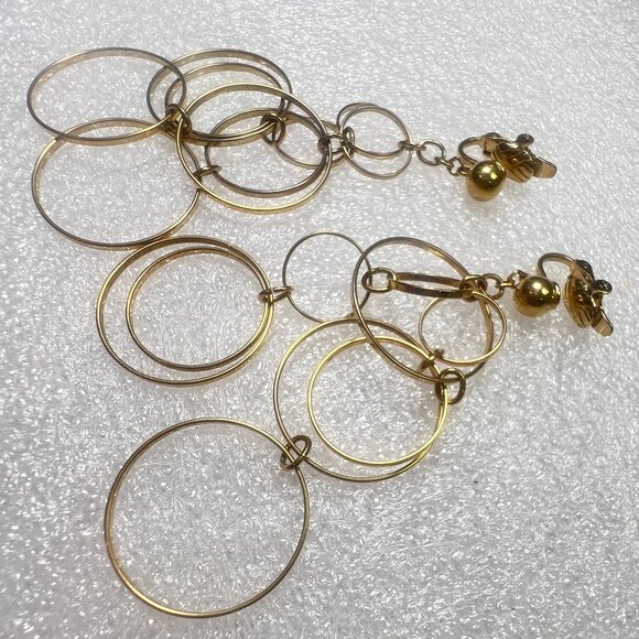 Vtg Multi-Hoop Circles 3" Earrings Dangle Clip-On  Boho Go-go Disco TrifariTM 80 - Picture 2 of 6